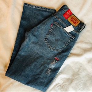 NWT Levi’s 569 Loose Straight Jeans SZ 32x34